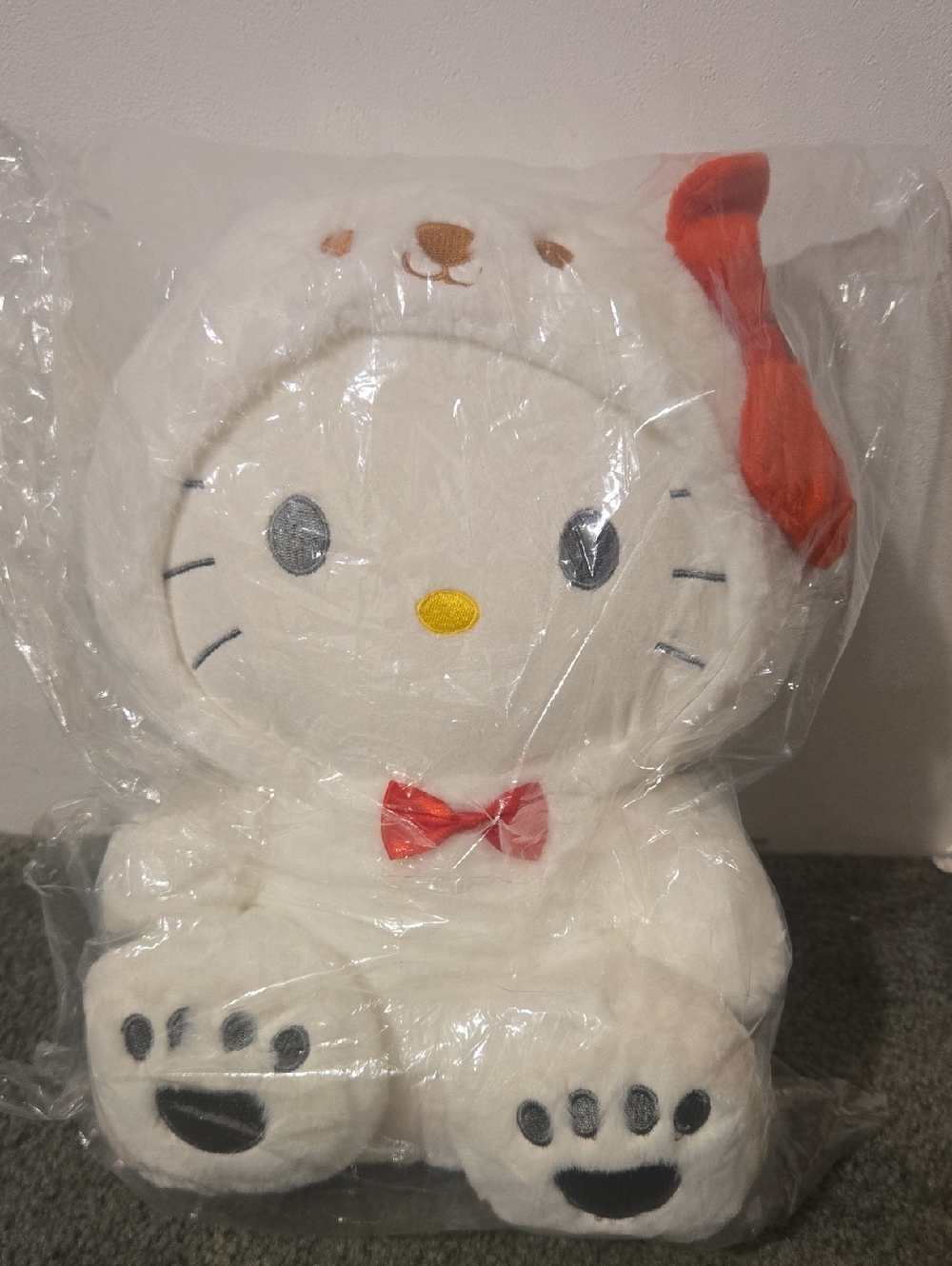 🧁Hello Kitty Large Plush In Bear Costume